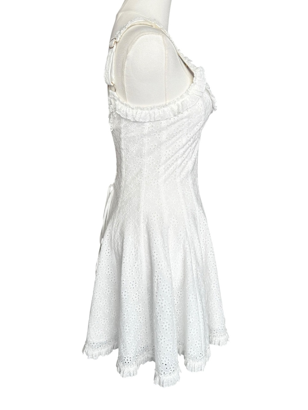 V. Chapman The Moxie Dress in White Eyelet Size:4 - Picture 8 of 14